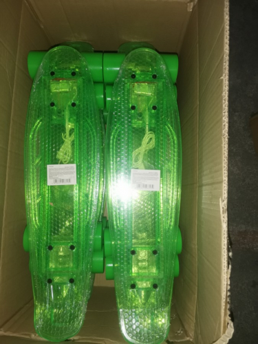 Скейтборд пластиковый зеленый