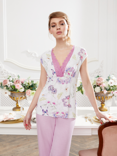 Комплект жен: фуфайка (футболка), брюки Mia Cara SS21WJ1024 Allium бабочки/розовая клетка