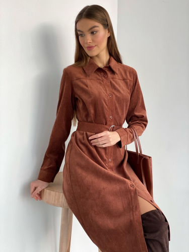 s3574 Платье-рубашка из вельвета в тёплом коричневом