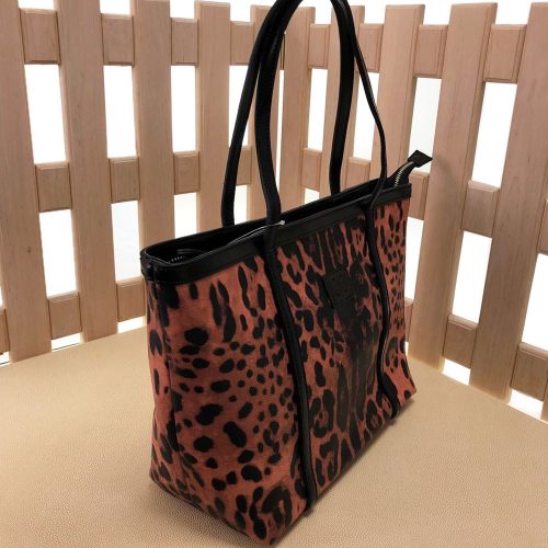 См. описание. Трендовая сумка Pebble формата А4 из натуральной кожи леопардовой расцветки.