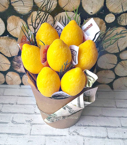 Денежный букет из мини лимонов