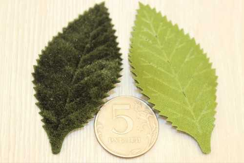 Листья бархат (зеленый), 35*70мм, упак. 50 гр (150-160 шт)
                        							В наличии