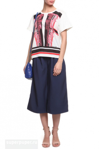 Женская блузка трикотажная с отделкой из текстильных материалов