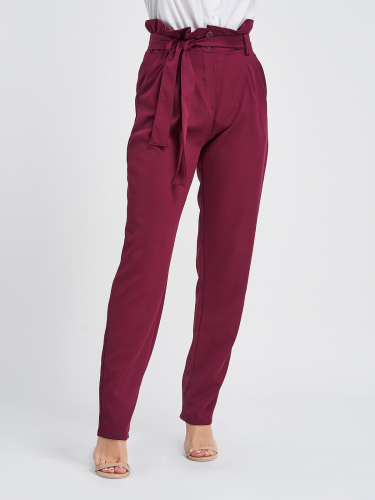 Бордовые брюки-дудочки с рюшами на поясе