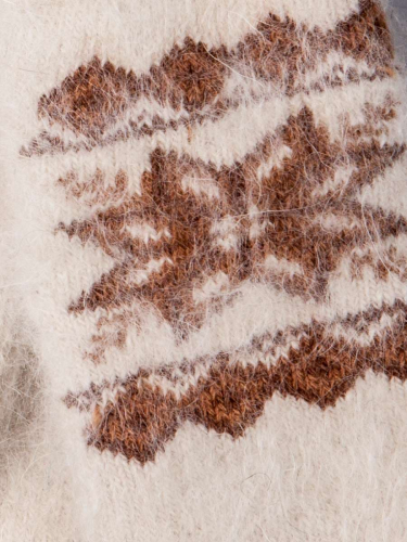 Варежки вязаные женские пуховые, орнамент снежинка, молочный (козий пух)