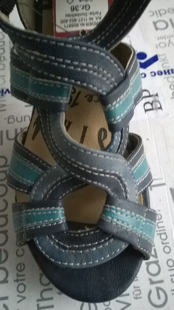 р 36. Босоножки Mustang