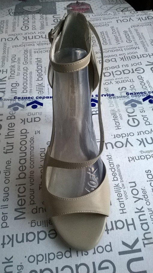 р 38. Босоножки Buffalo London кожа