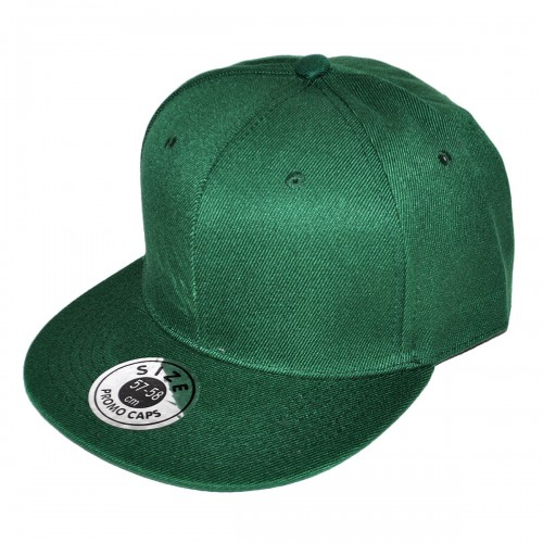 Зеленая кепка с прямым козырьком