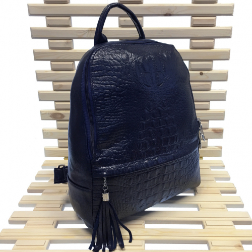 См. описание. Модный городской рюкзак Gotik_Land формата А4 из прочной эко-кожи под рептилию цвета темный индиго.