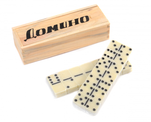 игры в домино для одного человека. настольная игра домино. кости игра домино. домино игра костяшки. игра настольная деревянная "домино" (жестяная коробочка).