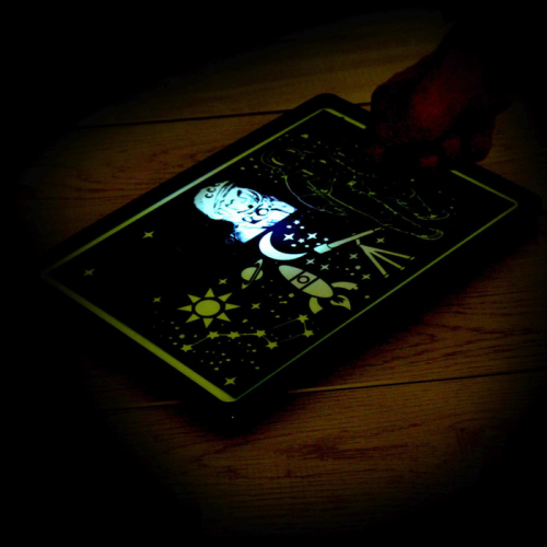 Мини-планшет для рисования светом 