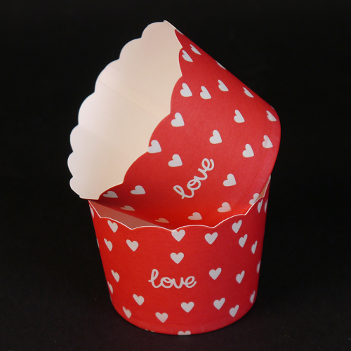 Бумажные стаканчики для кексов Красные с сердечками 50*45 мм, 50 шт