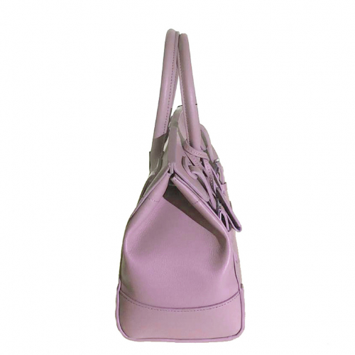 Эффектная женская сумочка Ralph_Find из плотной натуральной кожи цвета розовой пудры.