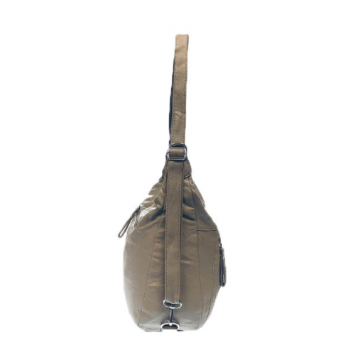 Функциональная сумка-рюкзак Suare формата А4 из матовой мягкой эко-кожи цвета латте.