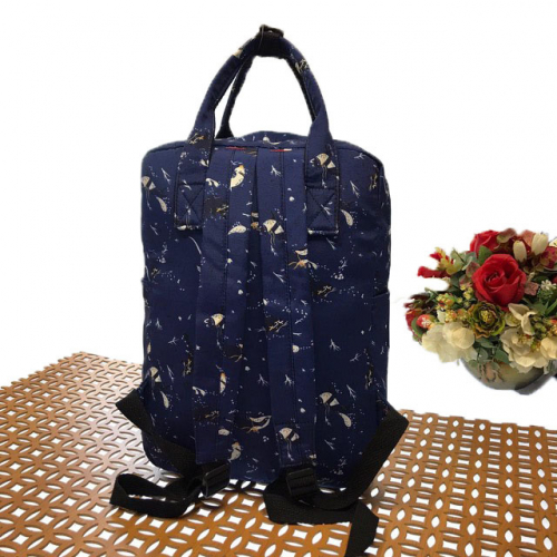 Стильный городской рюкзак Lovekan из износостойкой ткани цвета тёмный индиго с абстракцией.