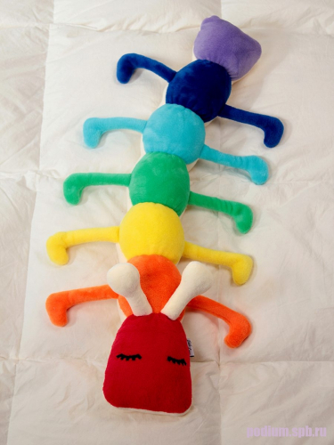 Подушка детская декоративная Bebe Liron Жужа красный, оранжевый, желтый, зеленый, голубой, синий, фиреневый,