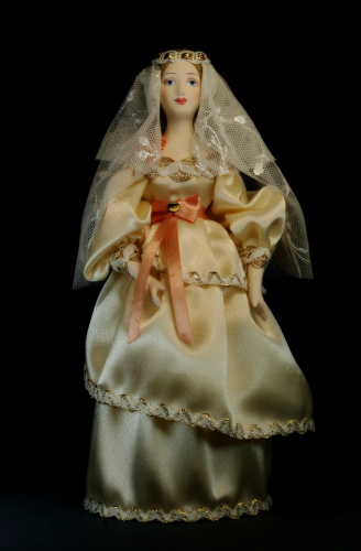 Кукла сувенирная фарфоровая. Девушка в подвенечном платье. Европа. 19 - 20 в.