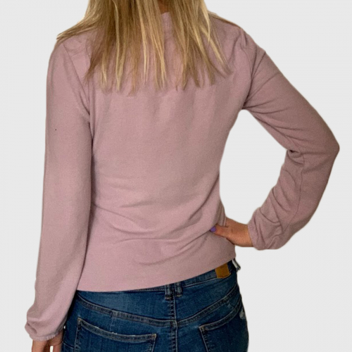 Нежно-розовая женская кофта Z Supply – поддержи трендовую вещь аксессуарами: цветной сумкой и винтажными очками №182