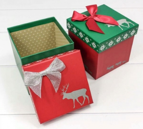 Новогодняя подарочная коробка Куб 11,5*11,5*11,5 Олень ассорти