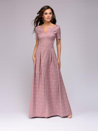 Платье цвета пыльной розы длины макси с вырезом на груди и короткими рукавами