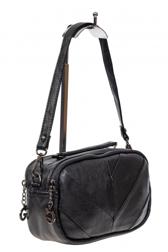 Небольшая женская сумка из экокожи со скругленными краями, цвет чёрный