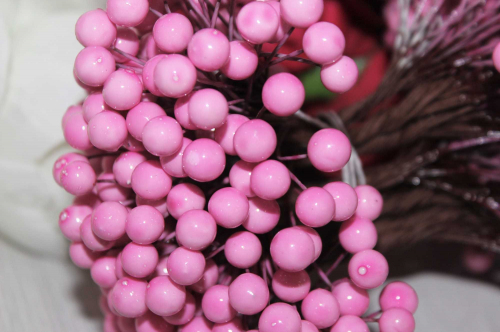 Ягода (нежно-розовый), 11мм, одна связка 400 ягод В наличии
