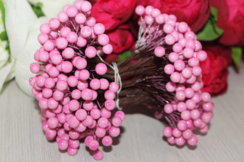 Ягода (нежно-розовый), 11мм, одна связка 400 ягод В наличии