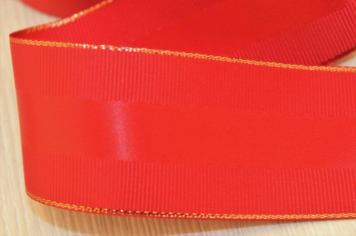 Декоративная лента с люрексом (красный, золото), 38мм * 6 ярдов В наличии