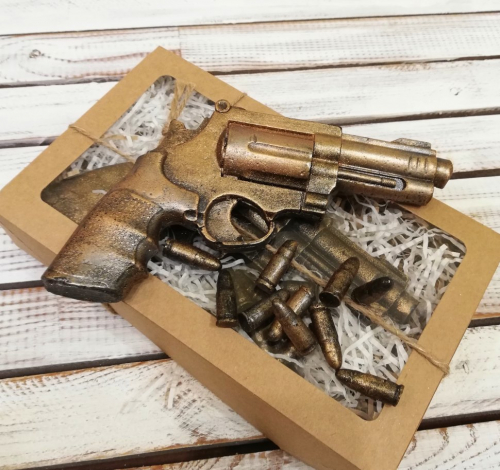 Мыло ручной работы Револьвер большой с патронами арт.004482