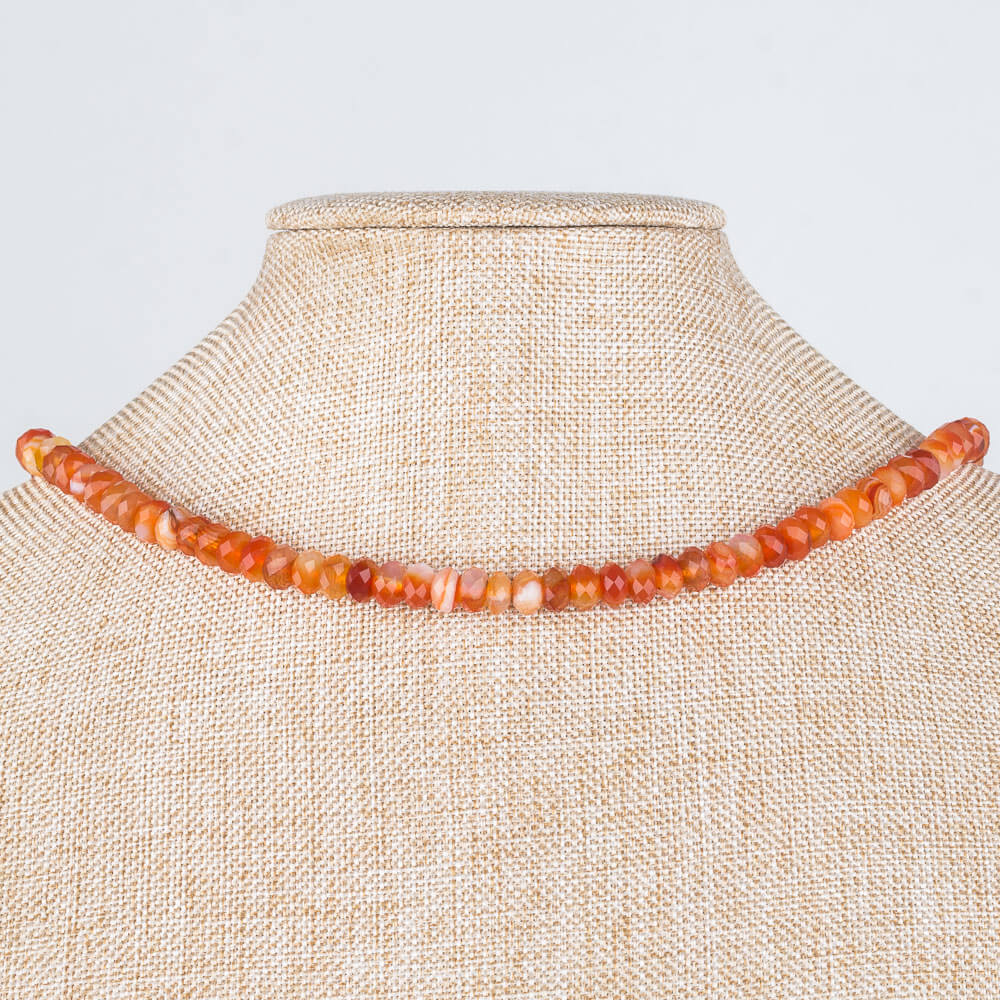 Радуга Самоцветов Колье из Сардоникса