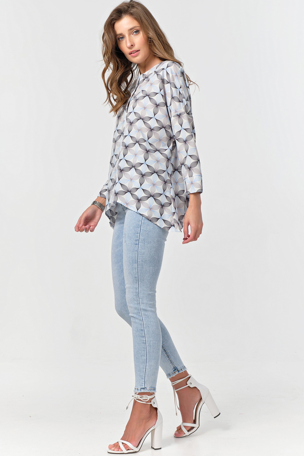 ст. цена1778руб.! Блузка свободная на пуговицах с принтом на белом