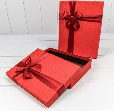Набор подарочных коробок 2 в 1 прямоугольник 31*24*7 см С бантом красный 442209