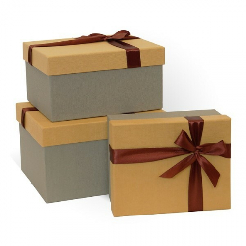 Набор подарочных коробок 3 в 1 прямоугольник 23*29*13 см С бантом тиснение рогожка песочно-бежевый/светло-серый 540851