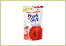 LION Thailand Fresh&Soft Гель для стирки всех типов тканей концентр. Искристый Поцелуй 400 мл