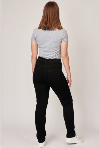 Слегка приуженные черные джинсы ЕВРО арт. M-BL73114-4116-7 р.13 13
