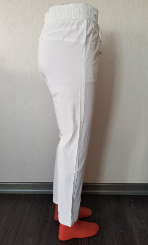 M-BL901P-1--Слегка приуженные белые брюки р.44