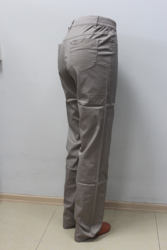 S70846A-1402-10--Слегка приуженные бежевые брюки р.13 (2 шт)