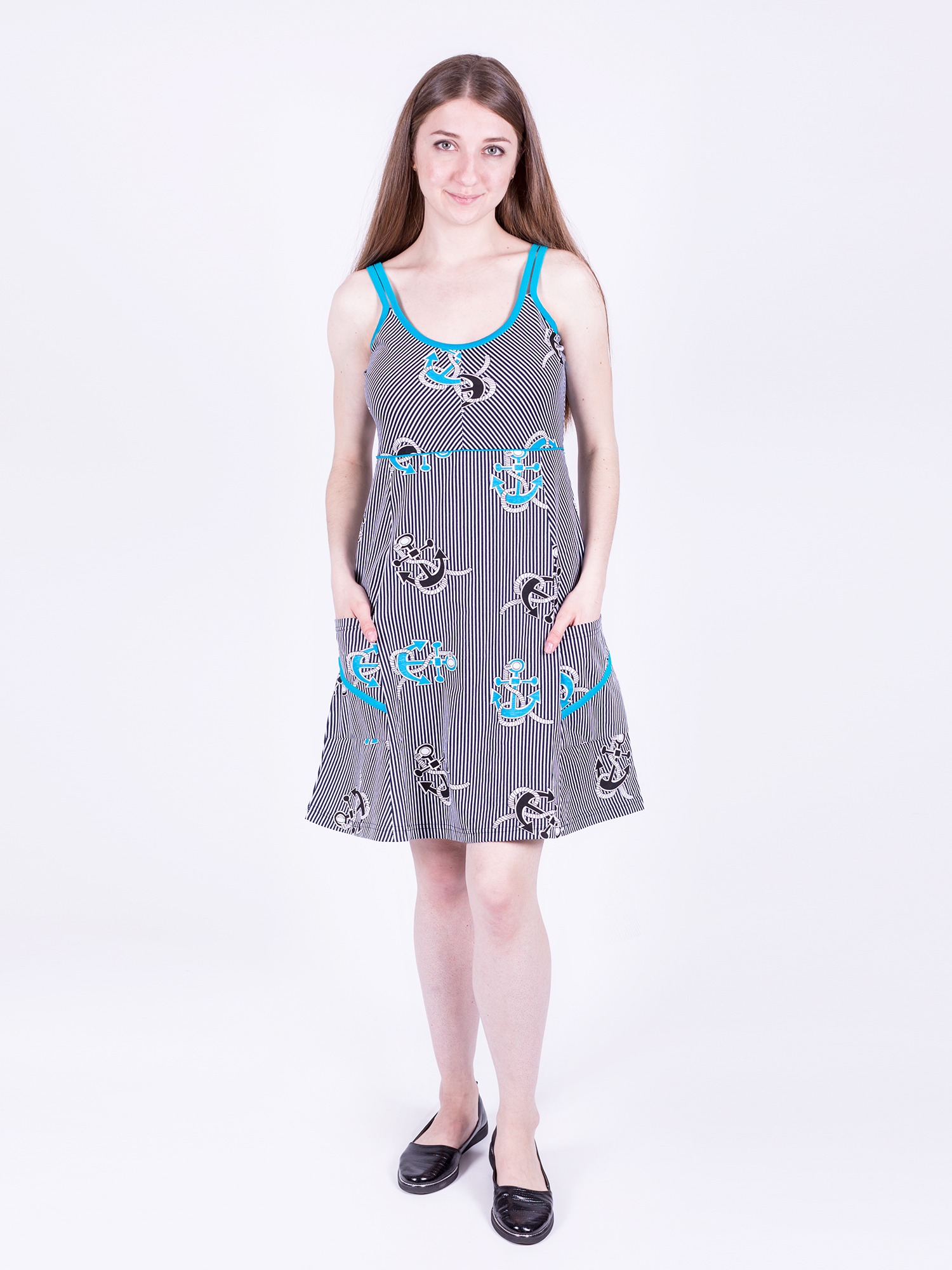 изделия из вискозы. девушка в платье в синем в горошек с ромашками на руках. женский сарафан неженка. сарафаны 44. неженка сарафан.