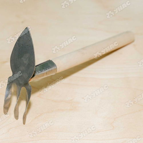 Рыхлитель комбинированный МКП-3-2 лепесток и три витых зуба с деревянной ручкой (НЕРЖАВЕЮЩАЯ СТАЛЬ) х10