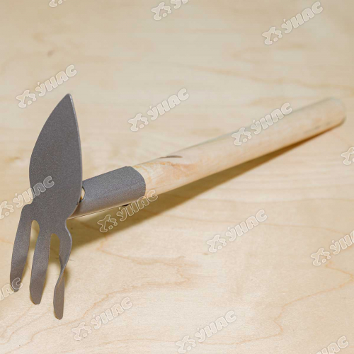 Рыхлитель комбинированный МКП-3-2 лепесток и три витых зуба с деревянной ручкой х10
