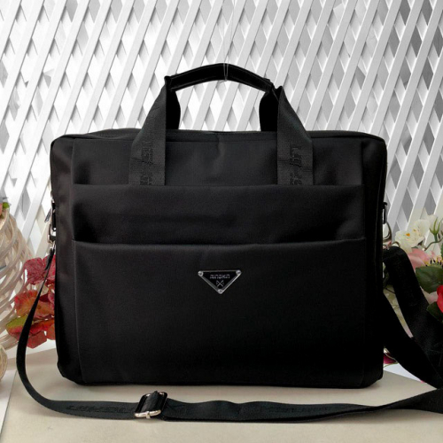 Мужская сумка Pur Homme А4 из плотного текстиля чёрного цвета.