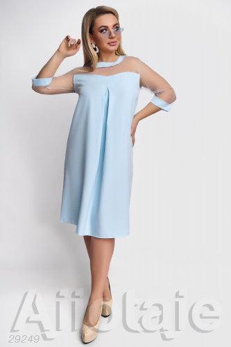 Платье голубого цвета с прозрачными рукавами