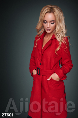 Красное кашемировое пальто с поясом