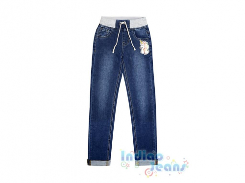 Стильные джинсы на резинке, с яркой аппликацией, арт. I34800