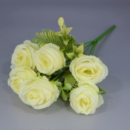 Букет роз h32см с лютиком светлый лист белый (30-105)