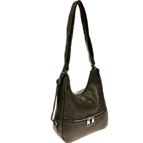 Функциональная сумка-рюкзак Malekula из качественной матовой эко-кожи цвета латте.