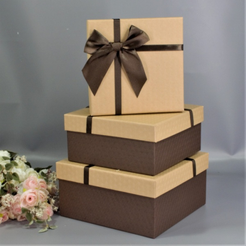 Набор коробок 3 в1 картон квадратный с бантом коричнево-крафтовый