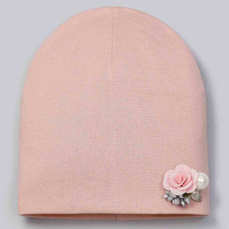 Трикотажная шапочка для девочки, декор сбоку цветок с жемчужиной, цвет пудра
