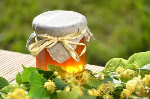 Липовый мёд натуральный Приморский   1,5 кг ведро пластиковое-выделяется необыкновенным ароматом, приятным вкусом и полезными качествами