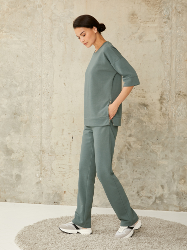 Комплект жен:фуфайка (футболка), брюки BeGood SS21WJ361 Amelie серо-зеленый
